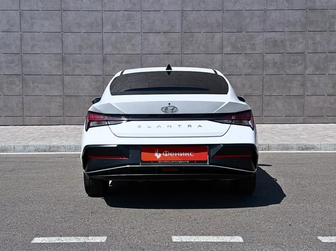 HYUNDAI Elantra, 2023
